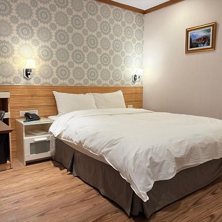 泊居旅店 Oursinn Hotel Taipei Bagian luar foto