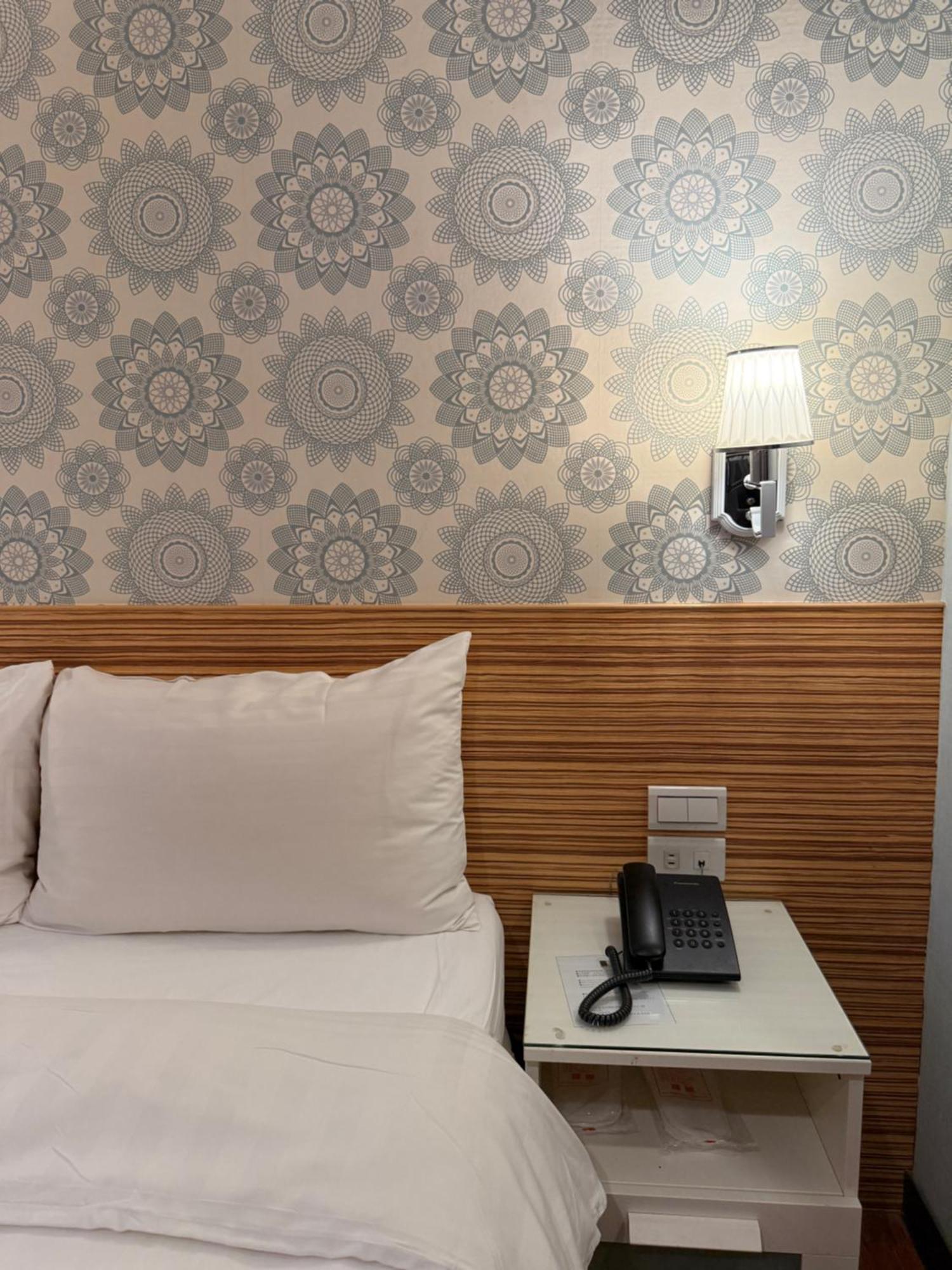 泊居旅店 Oursinn Hotel Taipei Bagian luar foto