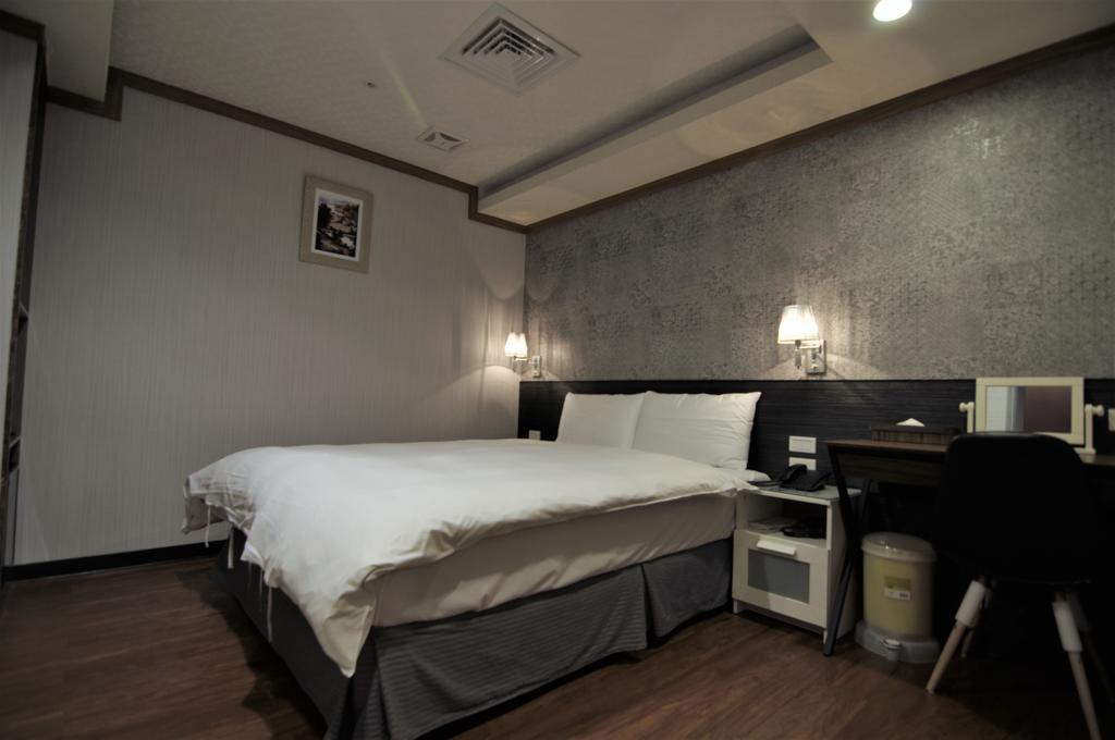 泊居旅店 Oursinn Hotel Taipei Bagian luar foto