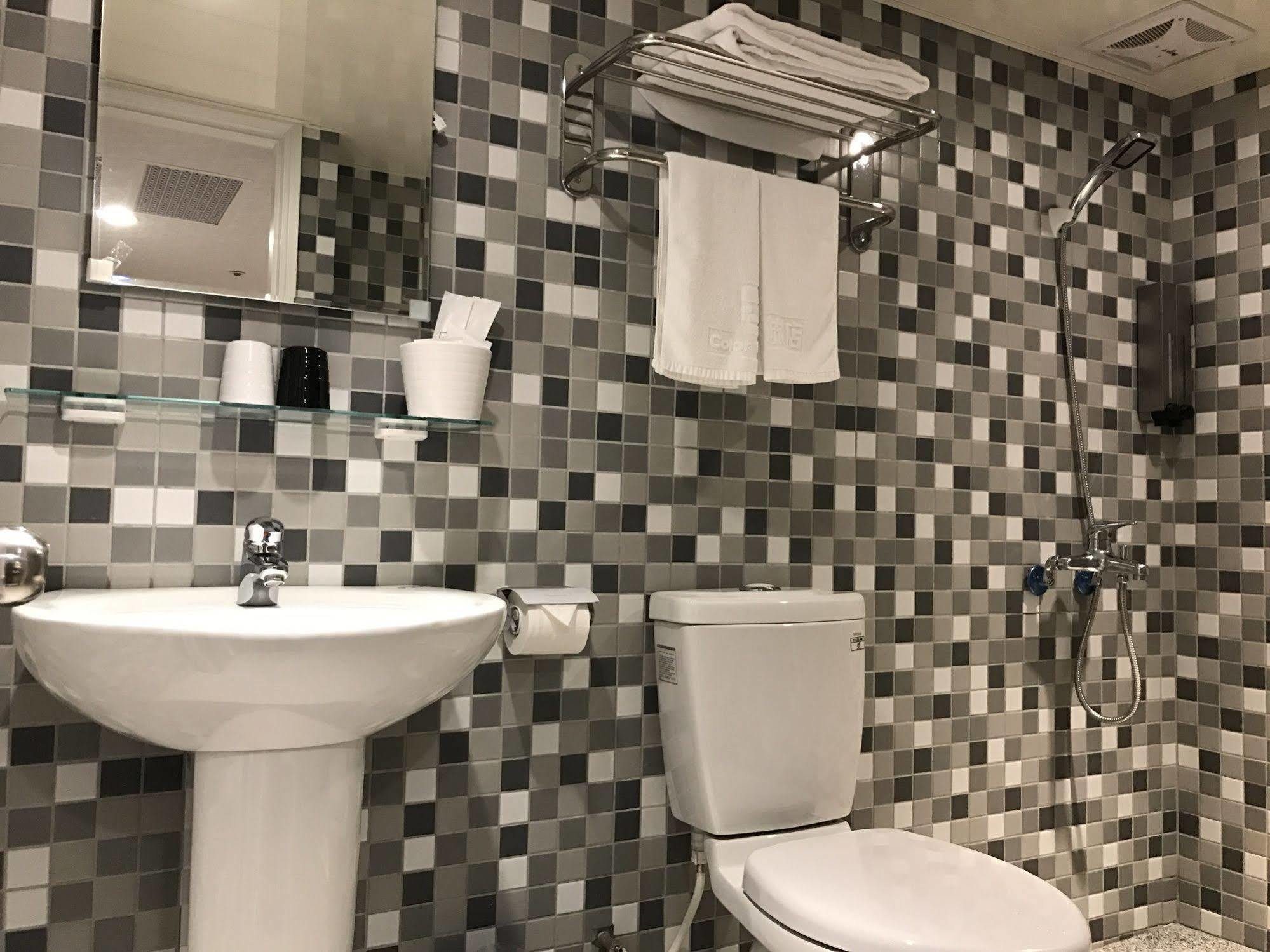 泊居旅店 Oursinn Hotel Taipei Bagian luar foto
