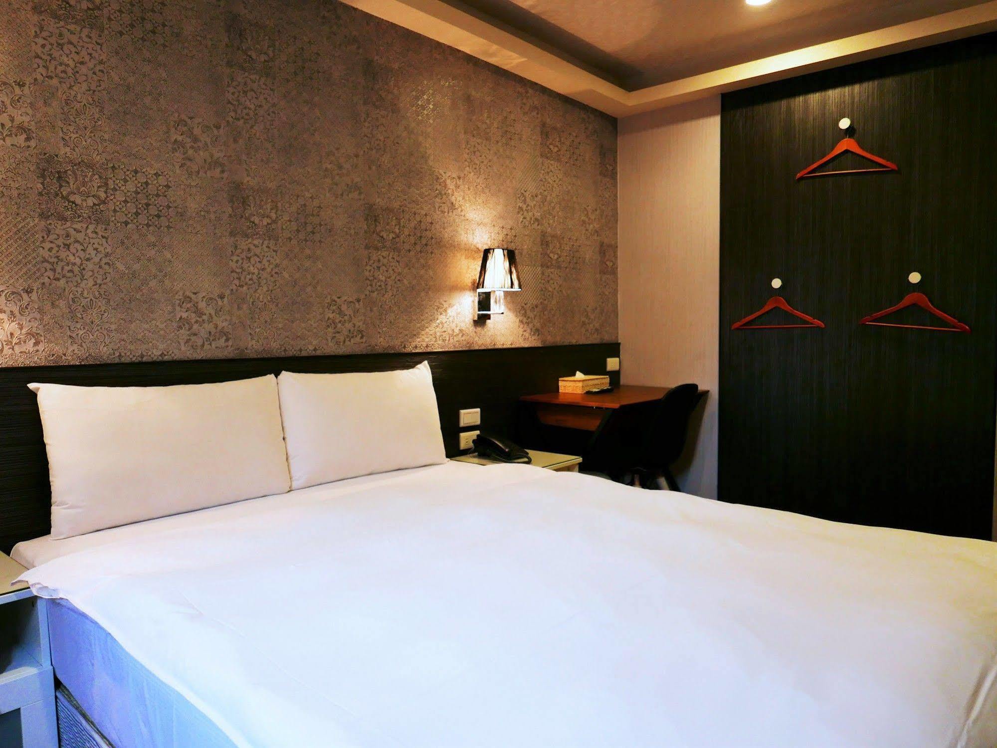 泊居旅店 Oursinn Hotel Taipei Bagian luar foto
